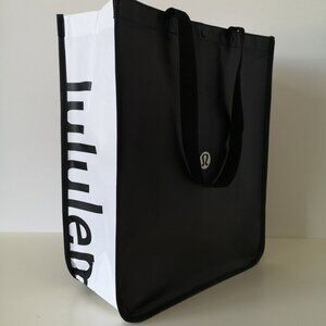 Lululemon Holiday Special Edition Small Reusable Tote Carryall Gym Bag
